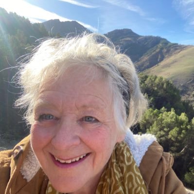 lizleindoyle's profile picture. artist represented in the USA by Mark Borghi Fine Art https://t.co/cY5jOMsy4U. Poet on Medium and Substack https://t.co/kIRiKNyPZ1