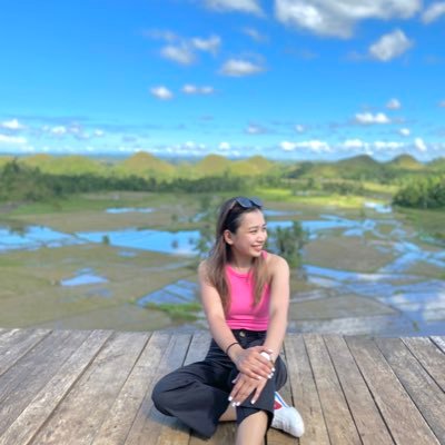 allysayagdulas's profile picture. she’s worthy of everything