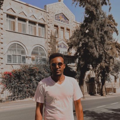 አስተውል መልካም አርአያ የሚሆን ሂወትን ለመኖር አስብ፣ጣርም እግዚአብሄርም ያስችልሀል።