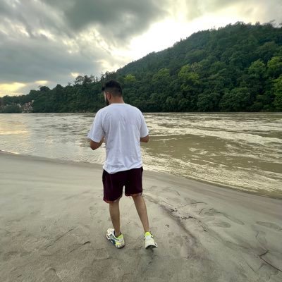 Thejunksellerr's profile picture. Student of Price Volume and action along with Relative Strength. Follower of Mark Minervini.