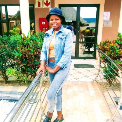 Iam a humble gal..
BA Psych...(COU) Graduate👩🎓
The big fan of @ukhozi_fm 90.8 @metro_fm 93.0 & @kaizerchiefs💚❤ NB:🔻Am from KwaMhlabuyalingana👀🐰