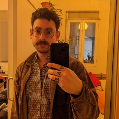 LECHIP's profile picture. 🧑‍💻🕹️🚲🎵