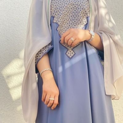 لآ شَيء أجمَل مَن أحَلآمنَا حَينَ تُصَادفهَا أقَدار الله فَتَتحققْ *