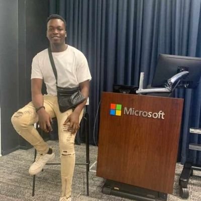 Damilared3's profile picture. Data analyst, Artificial intelligence, a great listener and learner and a volunteer , Power BI lover 😁✌️