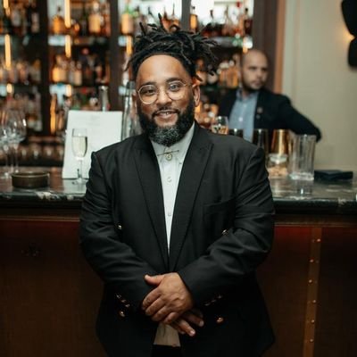 ▪️Father to a Young King
▪️BACP Integrative Psychotherapist ▪️Family Therapist
▪️Trainer & Facilitator
▪️Renaissance Man
▪️Artist
▪️Son of the Most High