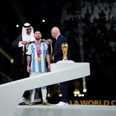 FaisaL🏆🐐بطل العالم