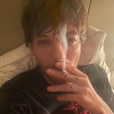 mariposx24's profile picture. ₂₈

      ↺