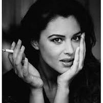 Hiyam1113's profile picture. ”انا على ما يُرام، ولكني أعيش بطريقة لا تشبهني أبداً.”