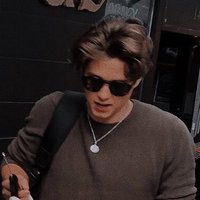 cande (@scarsbrad) 's Twitter Profile