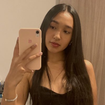 marisantaella29's profile picture. 