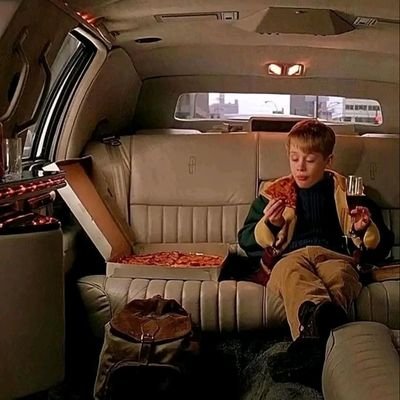 shahid_qanbarli's profile picture. 