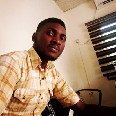 Real Estate |HSE Expert|Reader||Graphic Designer|Arsenal Fan