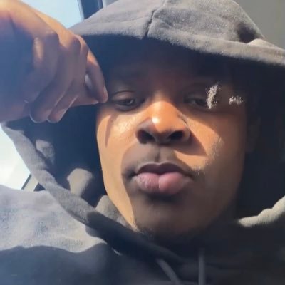 devbando_'s profile picture. God’s greatest creation | bread winner 🛫