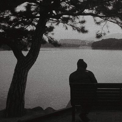iamfrmnl's profile picture. Comparison is the thief of joy
