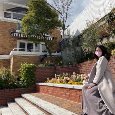 Chii_business's profile picture. "97’ 薬剤師→フリーランス1年目🎀ˎˊ˗ ✐☡デザイン勉強中 ⋮漢方⋮中医学⋮薬膳⋮メディカルアロマ⋮ ⁡ 可愛いものでテンション上げてく𓂃 𓈒𓏸"