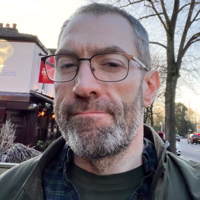 Part Womble. 🏳️🌈 Baritone and plant daddy 🪴 If found, please return to @Beaker_77 👬