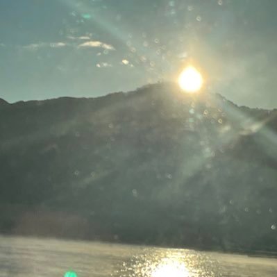 MinA3029kA18's profile picture. 紆余曲折な人生ですが、なるべく楽しく前向きに生きてます。白黒ハッキリ付けたがる私ですが、おかしい事を何故おかしいと言ってはダメなのか反抗期中w