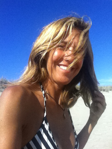 OMGwhatssheupto's profile picture. interested in what's happening socially.