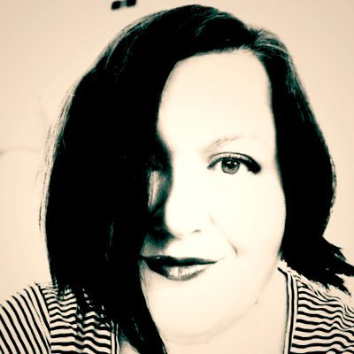 MagsZw's profile picture. Data, cats, chocolate.