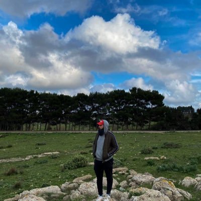 heksyyben's profile picture. مواطن سويسري لاجئ في ليبيا ,رئيس منظمة الدفاع عن حقوق الصراصير العالمية مش مع حد هما اللي معايا. #تهريس #حبكة tehrees@