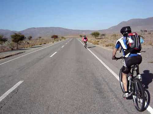 Tenimesista, ciclista, persona bien activa que gusta de los deportes y el aire libre...
