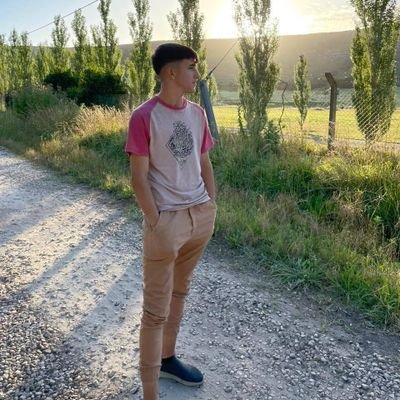 Santiag94741995's profile picture. perdi mí otra cuenta!