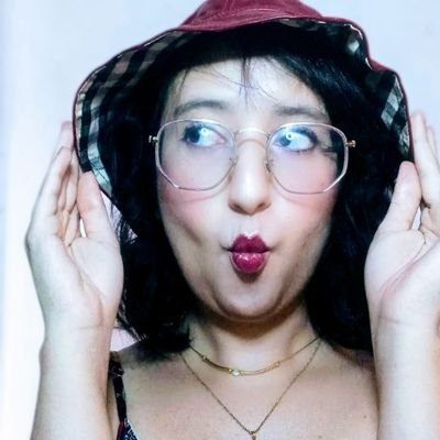 Tipicamente Atípica 👽
Coringa Cultural
Actress, financial administrative of cultural projects
