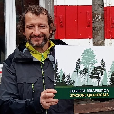 Physicist, researcher at the Insititute for BioEconomy, National Research Council, Italy. Member of the Scientific Committee of the Italian Alpine Club