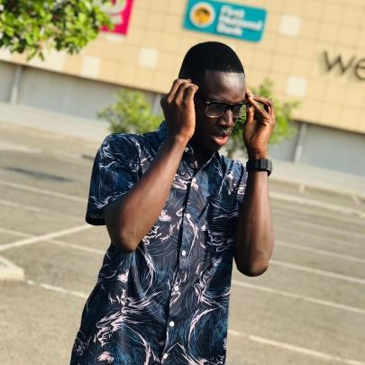 A former contestant of the next tv star @Ghonetv and Semi finalist of @FaceofKasoaPageant 💚💙