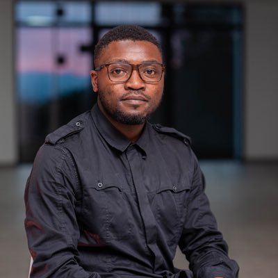 Graphic designer, Photographer, Community organizer @gomactif @amanifestival, Militant @luchardc