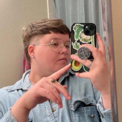 rldagg's profile picture. they/them dyke 🏳️‍🌈
