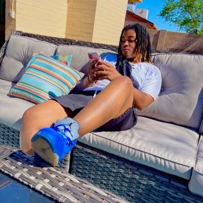 •AAMU📚🐶 •Da Rich Family 🔑📈 •Female Mentor, Investor, Entrepreneur ✨📈 •Want To Learn More?🧐 •ClInk The Link ➡️➡️ https://t.co/kLatcvMPse