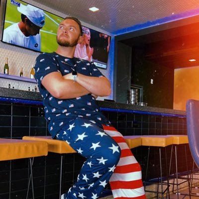 Bartender | I like to lift heavy things and put them back down