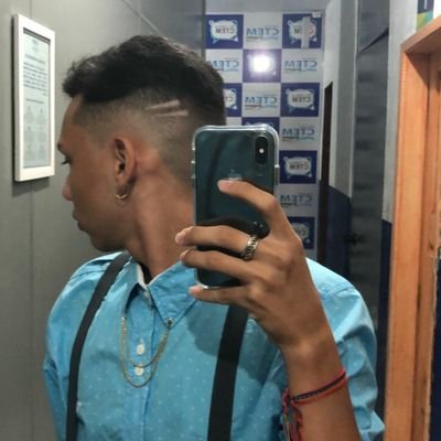 Viniciu85274979's profile picture. 