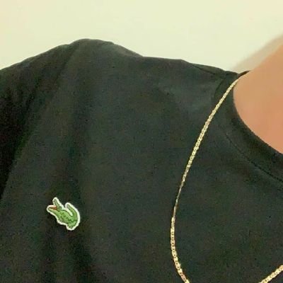 Estou aqui para me mostrar para vcs ( ˘ ³˘)
Segue e chama
