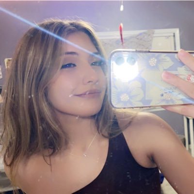 Isabella_a_1's profile picture. 🔅