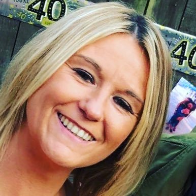 lisaalmond1's profile picture. 