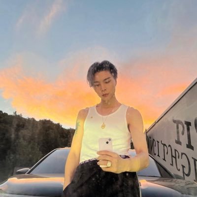 basedapricot's profile picture. uncontrollably based