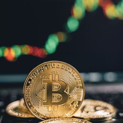 •Crypto news
•Investment & wealth enthusiast
•Not a financial advisor