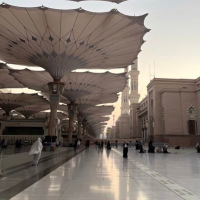 guixa_25's profile picture. أَن يُصَبَّ الحُبُّ عَلَيَّ صَبًّا يَوْمًا مَا🎀✨☁️🩷