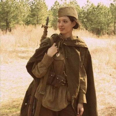 comradespooks's profile picture. 26
Bi