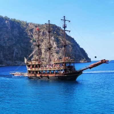 xazi580's profile picture. 