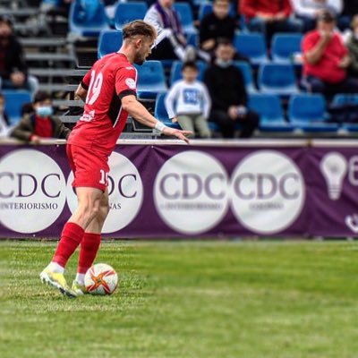 ex jugador del C.D Guadalajara, C.A Osasuna, Alcorcón, Azuqueca,Aguilas, Lorca Deportiva, Mar Menor, Huracan, Socuéllamos, Yeclano y actualmente en el conquense