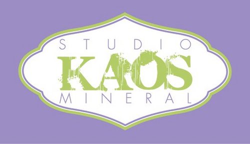 KAOSMINERAL's profile picture. Montreal first pure mineral makeup studio.Our mission, help women be confident in a photoshop world with respect for health & environment.