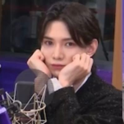 ▪︎Hiya┊fan account ┊I draw&stuff┊fan artist (mainly)┊🌌┊• 25 •┊ Live love Yeosang ┊▪︎