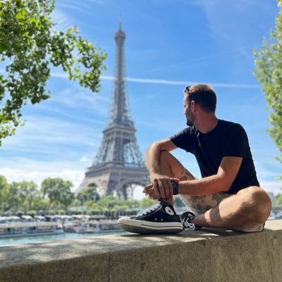 Stefano_Etienne's profile picture. Tra poesie e bestemmie.