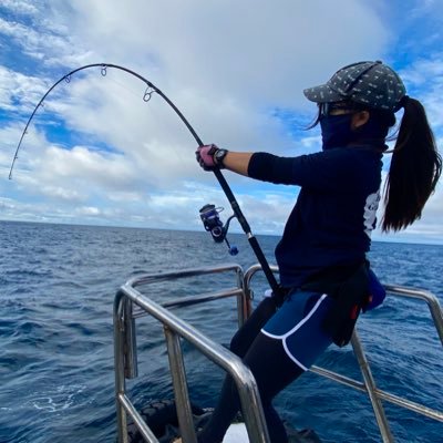 湘南で釣りをするセロー女子。１年中いろんな釣りします🎣 オフショア修行中。自然と離島と生き物が好き。魚は食べるのも好き🐟 PALMSフィールドモニター🏝Instagram↓↓