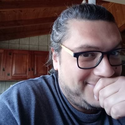Regalón de la olla, románticobohemio/velazquino, huertero🌱 y papáde2. Trabajador Social, otoñista, planto nativos y escapo al río 🌳🧉📚🎶😎🌵🪘🌎🍷🧀 👽✊⛹️🌭