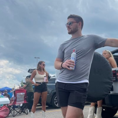 willy18hodgson's profile picture. 