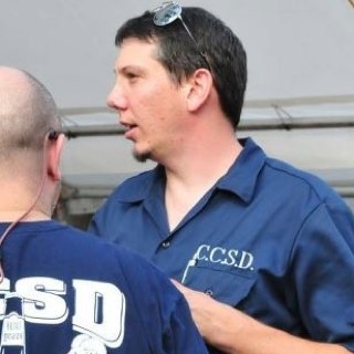 freontuesday's profile picture. 